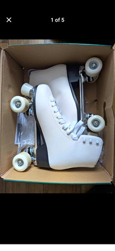 White quad roller skates - white,